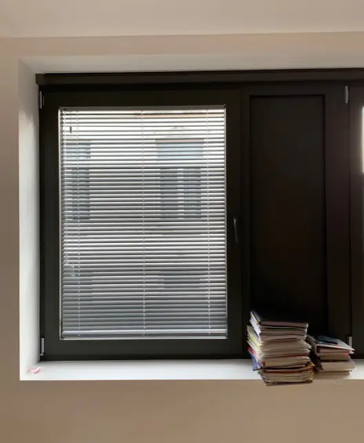 Habitiss stores venitiens sur mesure black